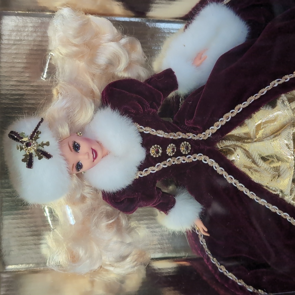1996 Barbie Happy Holidays